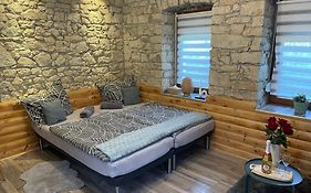 Kaland Apartman 1